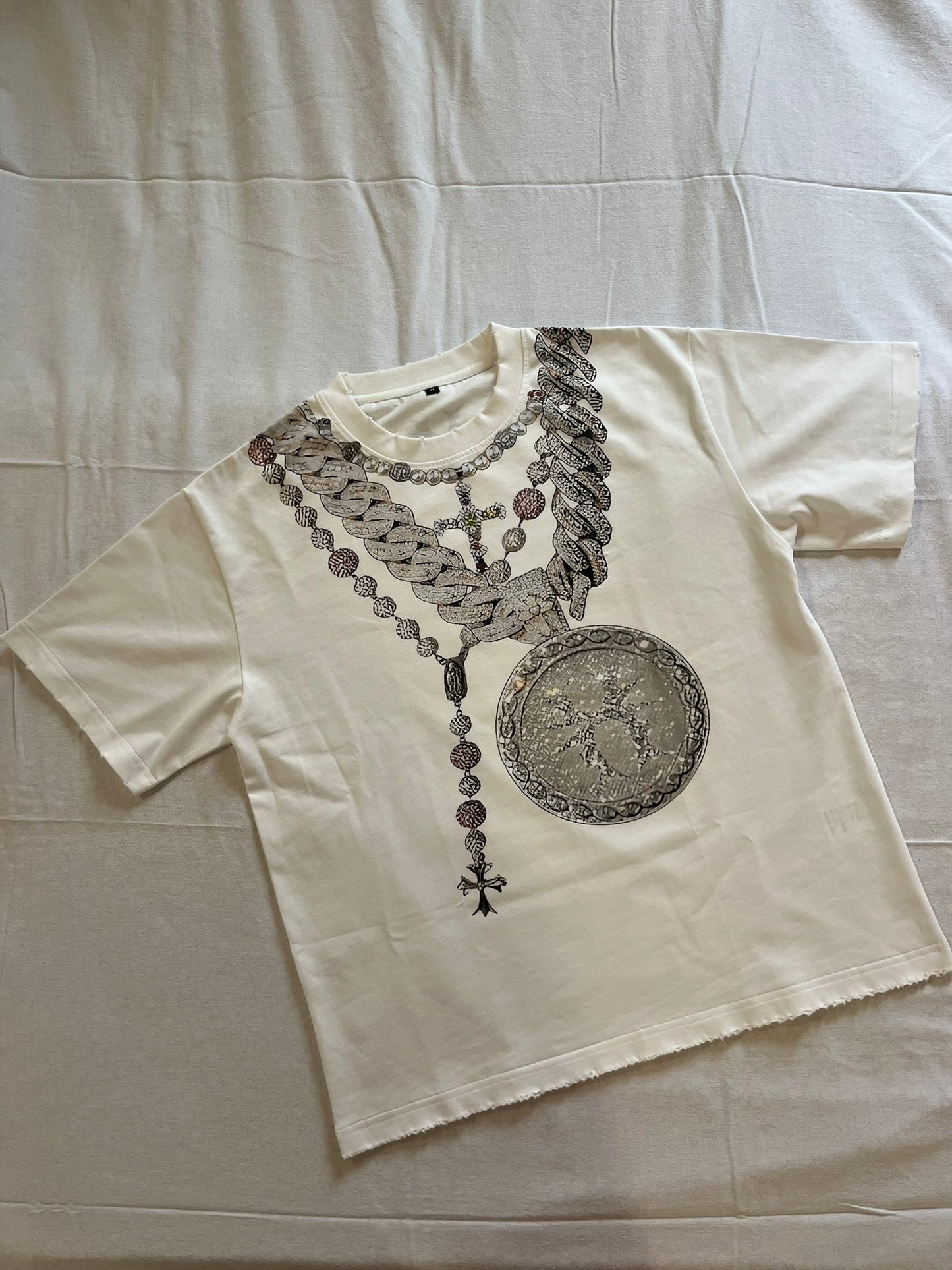 CHAINED WHITE TEE